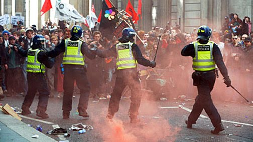 london-riots-2.jpg
