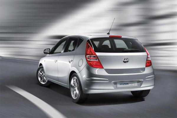 [Hyundai_i30_India-1.jpg]