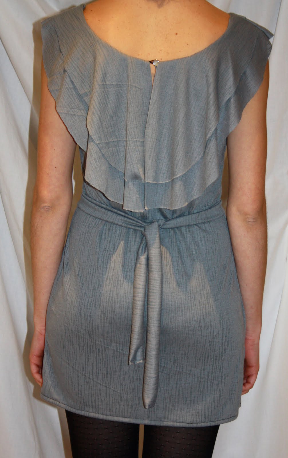 Ambrosía Indumentaria: Mini Vestido con Volados (2)