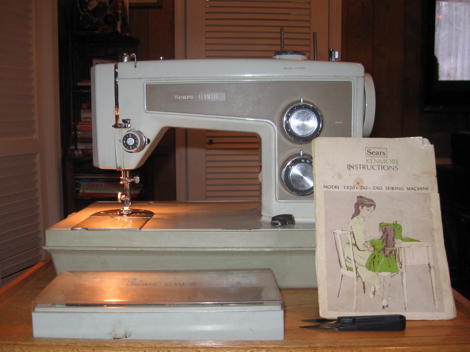 Clio & Phineas My first "Vintage" machine