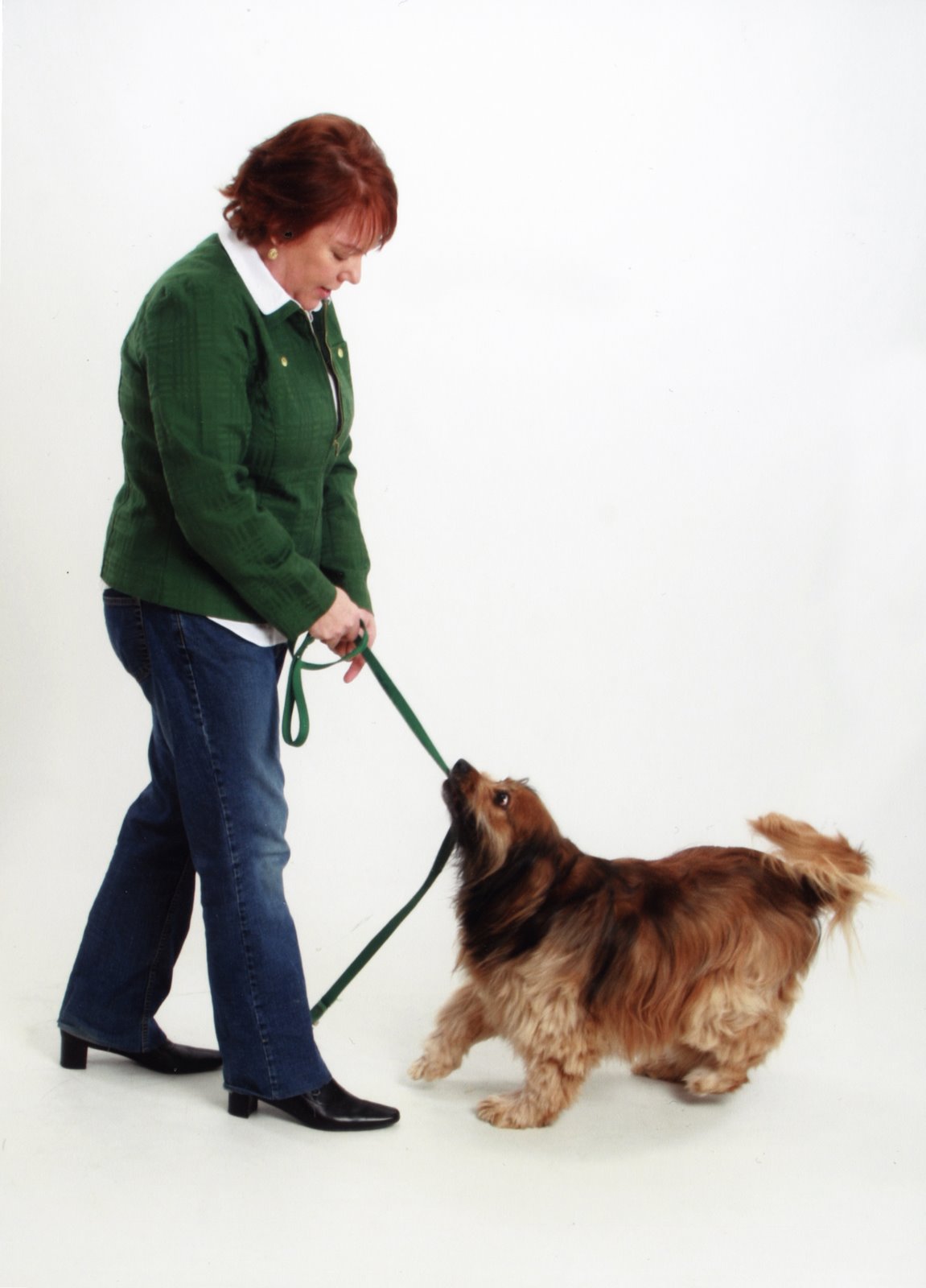 [Peg+&+Kelly+-+Pulling+on+Leash.jpg]