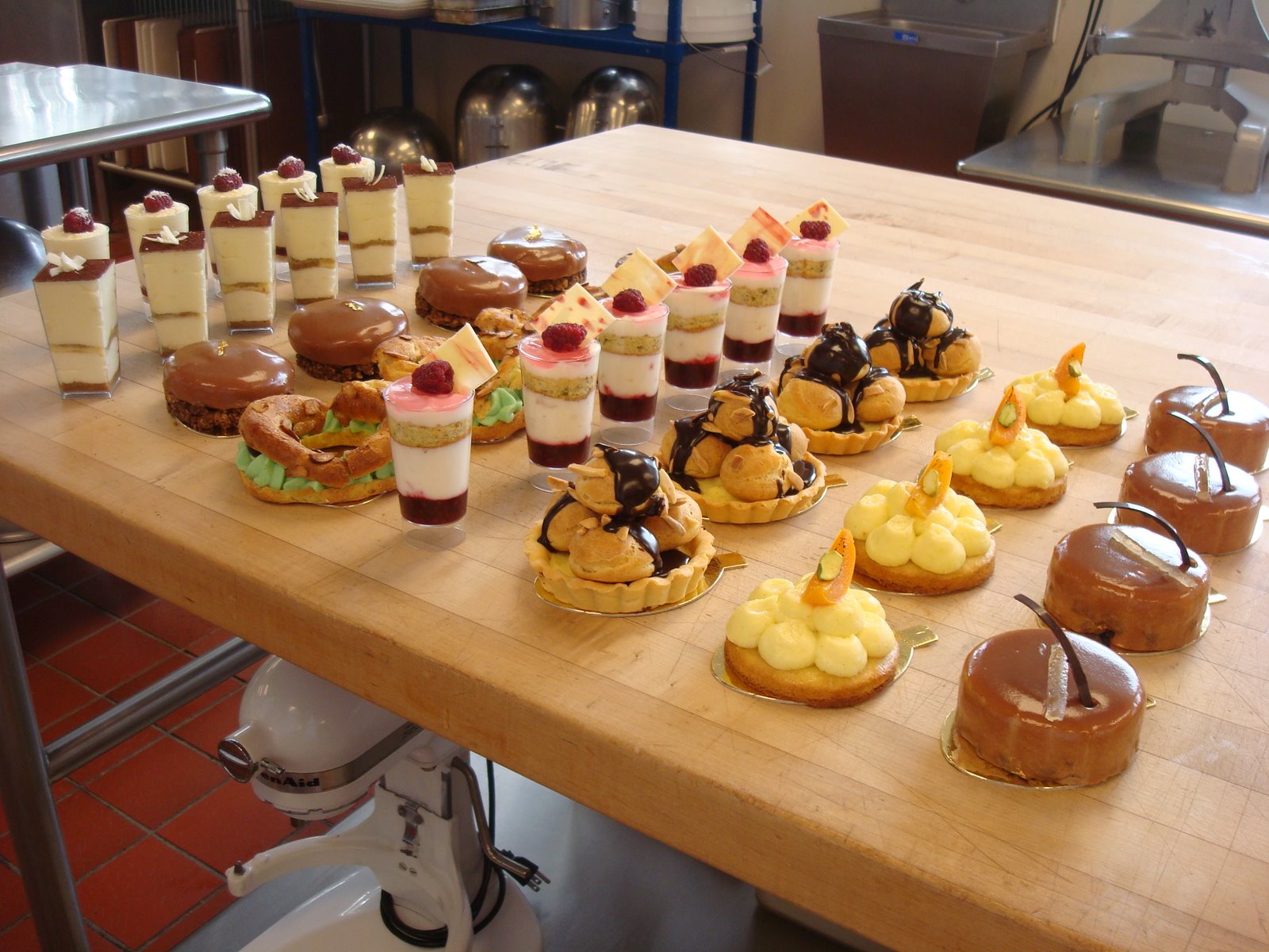 Food and Pastry Individual cakes Final