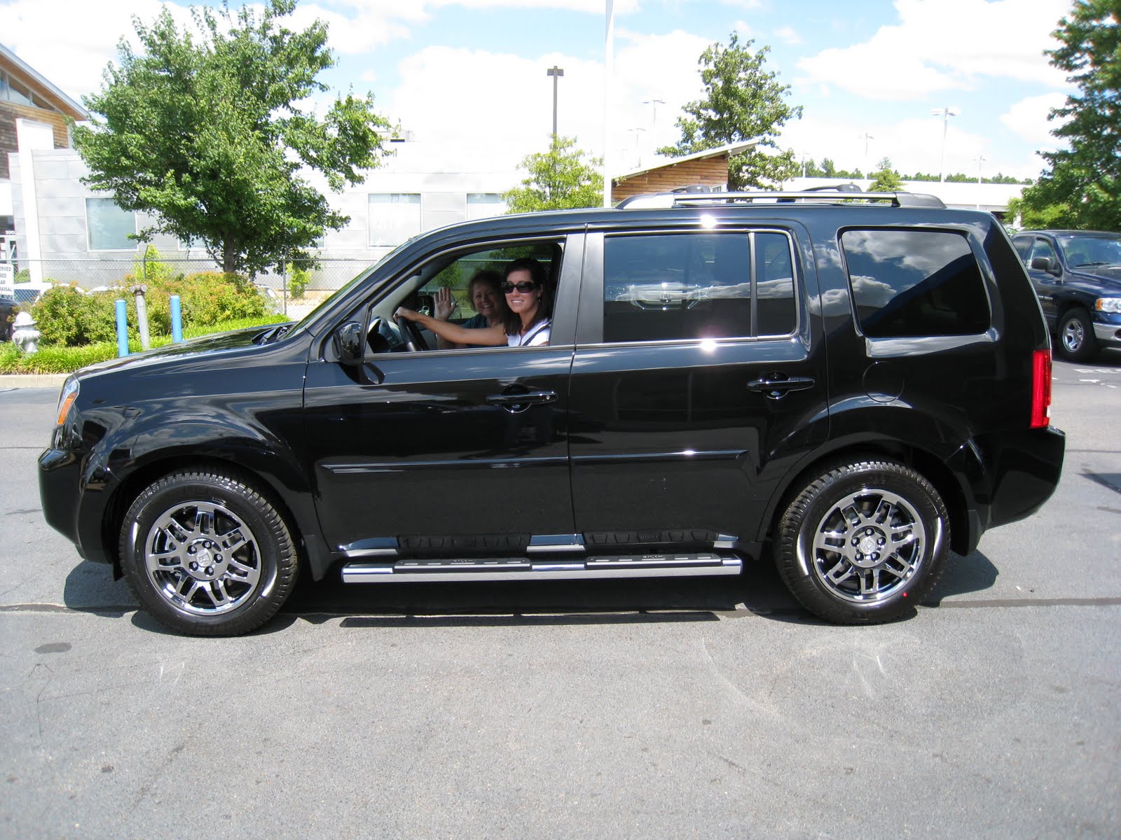2011 Honda crv chrome side steps
