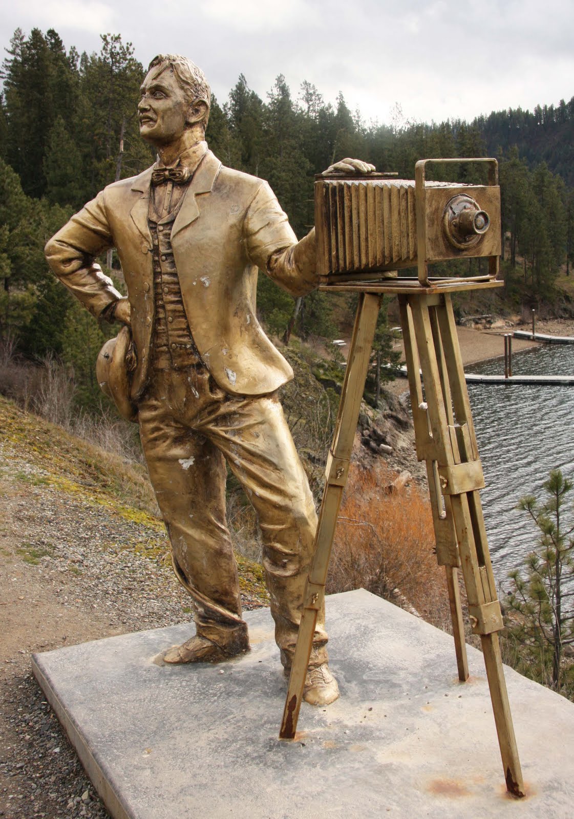 Linda's Lens The Mystery of the Photographer Statue