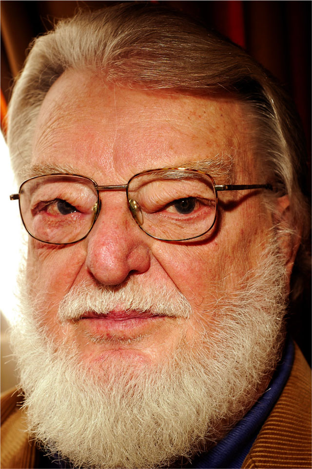 alemo: El sistema monetario en rumbo de colisión, por Manfred Max Neef