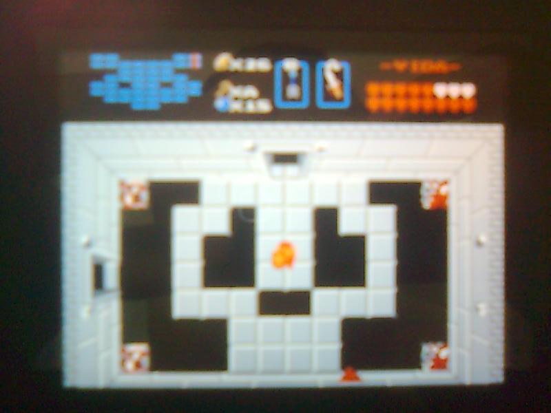 [023_zelda_dadoscaixapreta_glstoque04.jpg]
