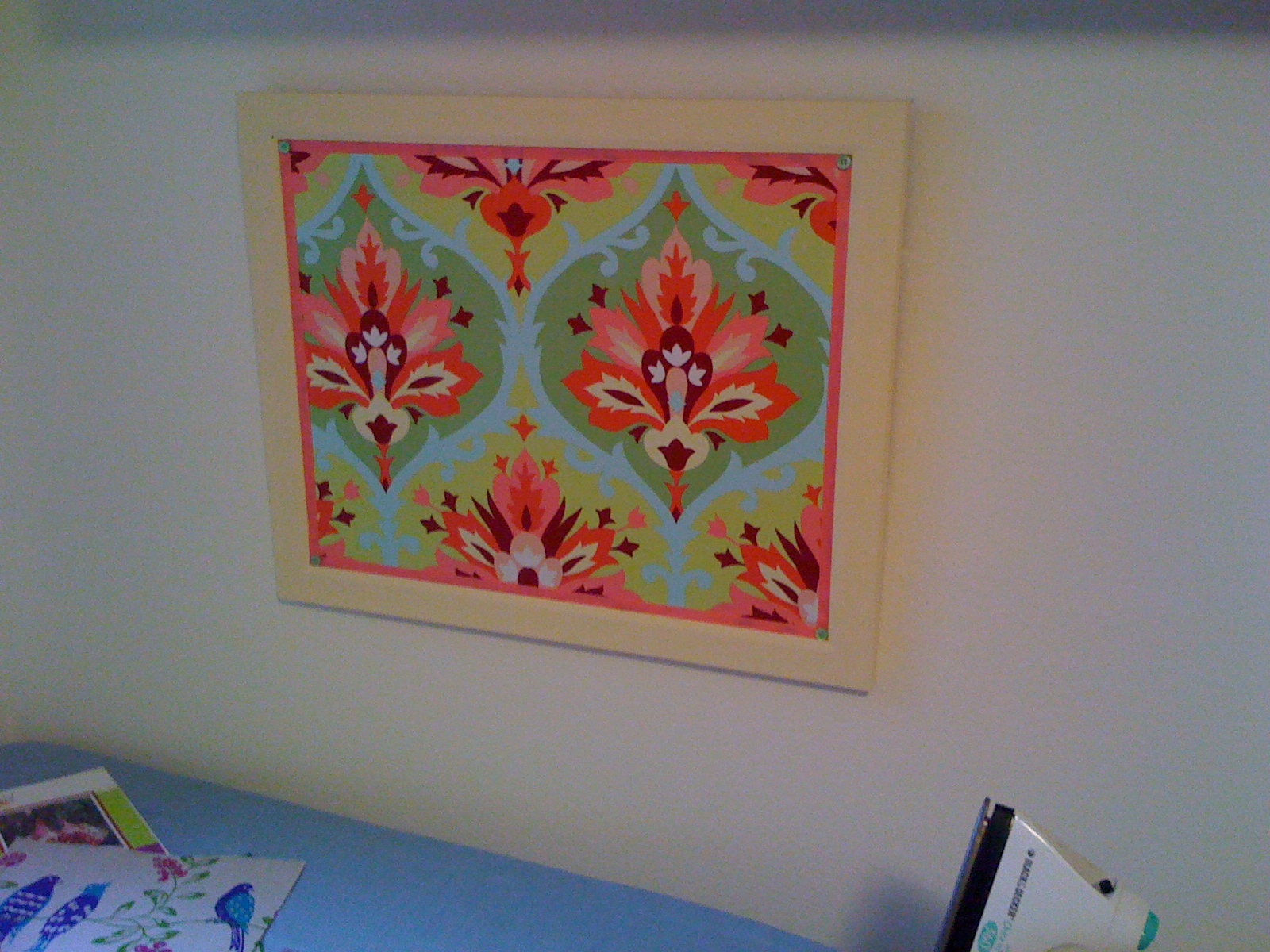 MLE LN A Pretty Little Bulletin Board