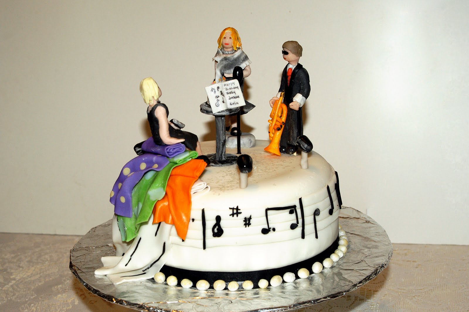 Dance cake by the. Креативный дизайн торта. Торт оригинальный автоматизация. Торт с Меладзе на день рождения.