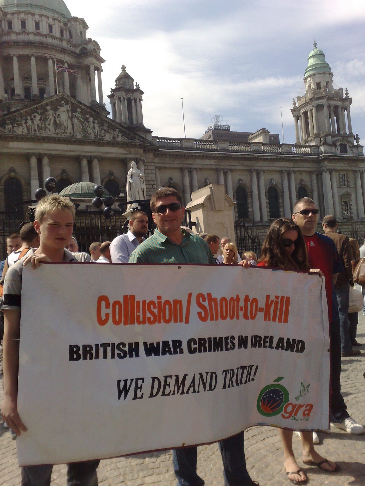 [British+Armed+Forces+Day+Protest+006.jpg]