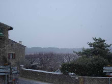 Snowing in Faucon