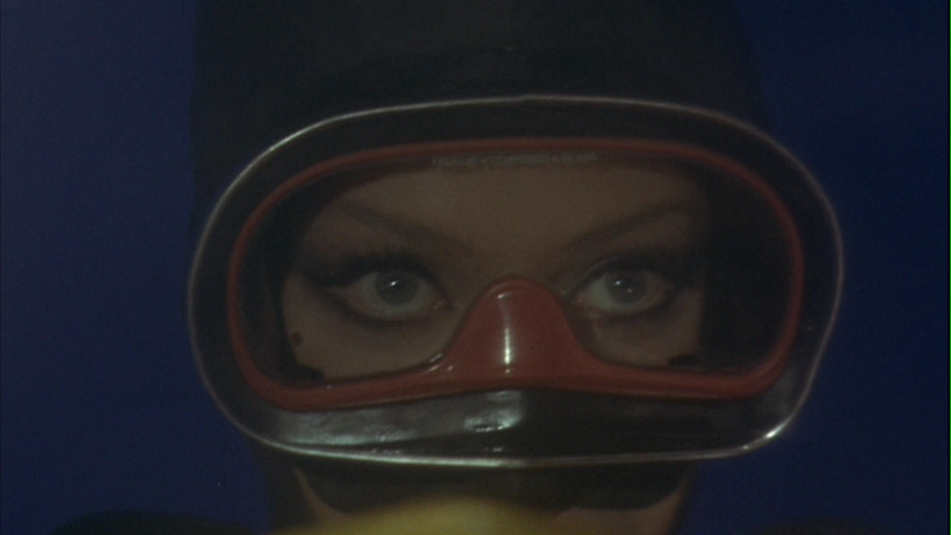 [Diabolik_underwater_Eva.png]