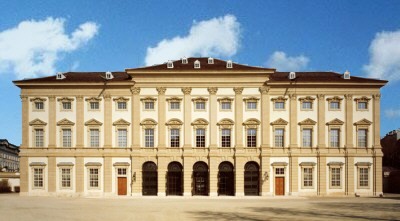 [liechtenstein+museum+1.jpg]