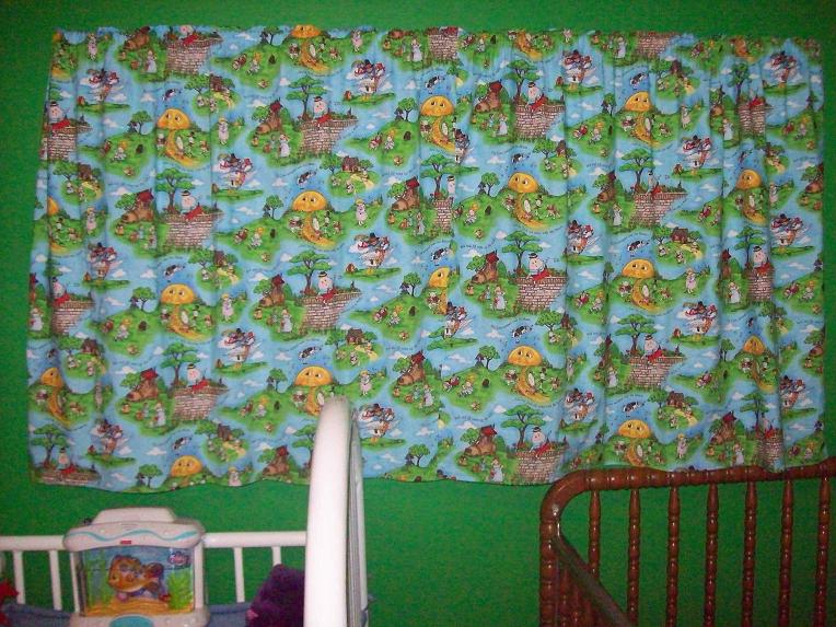 [BoysRoom_Curtain.JPG]