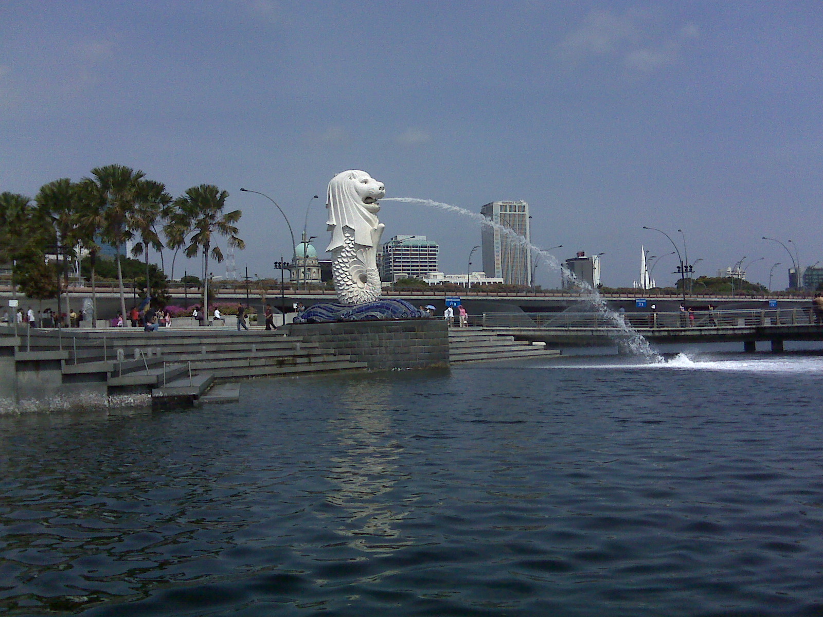[Merlion.jpg]