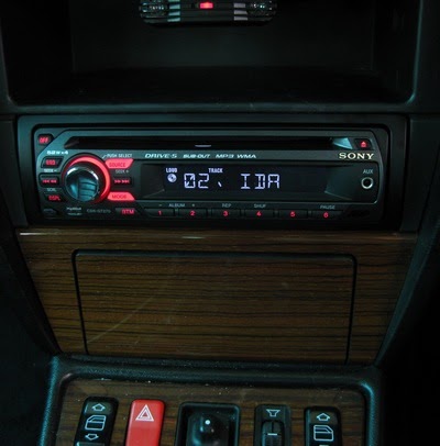 Sony CDX-GT270s Wiring (How to Install a Front Loader ... sony car stereo harness 