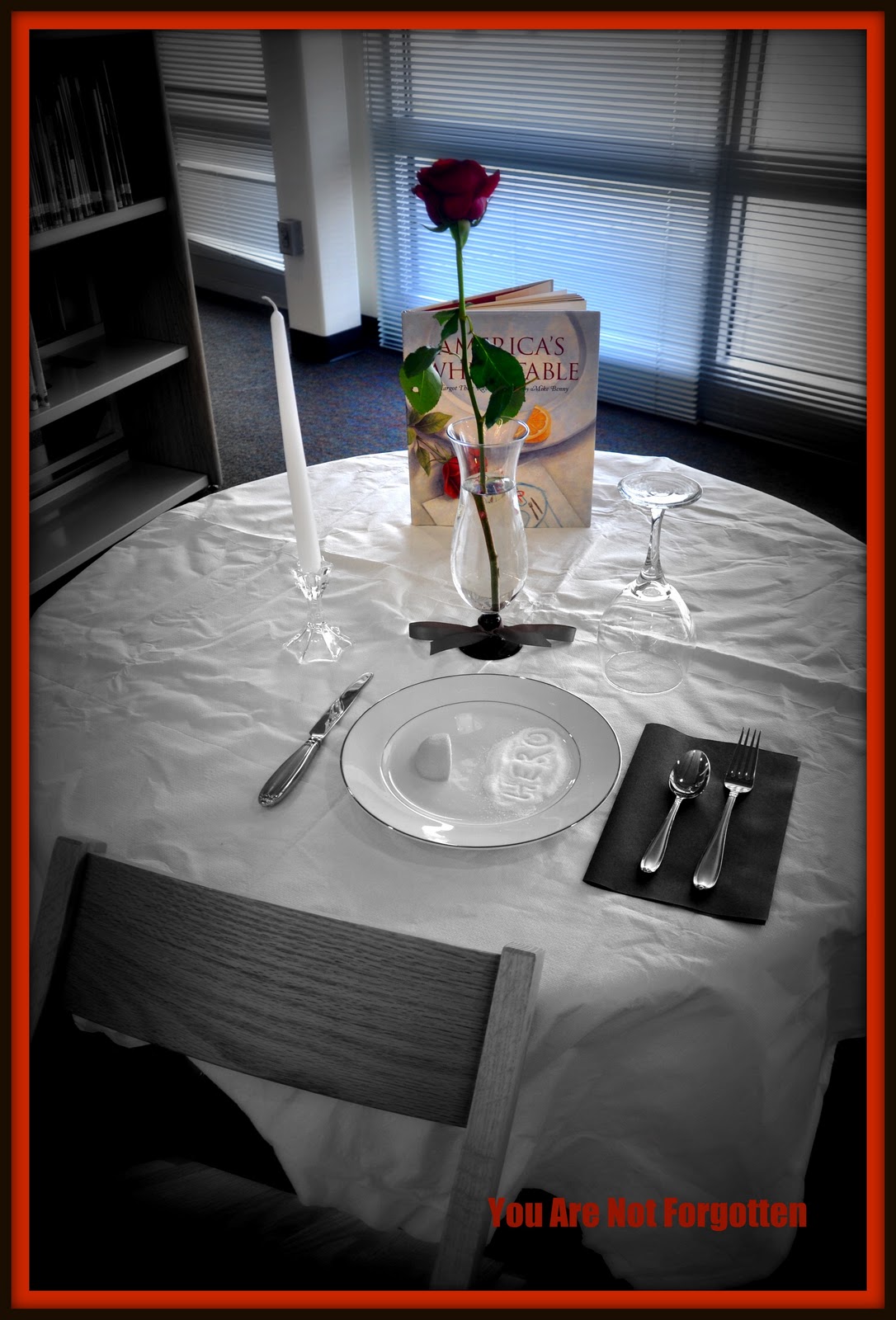 Booklady's Booknotes: In Honor of Veterans Day - America's White Table