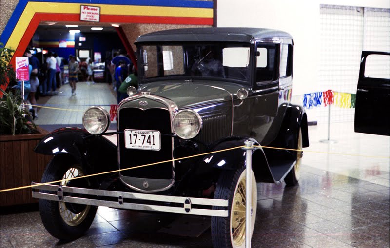 Neato Coolville 1987 CAPITAL MALL CAR SHOW JEFFERSON CITY, MO