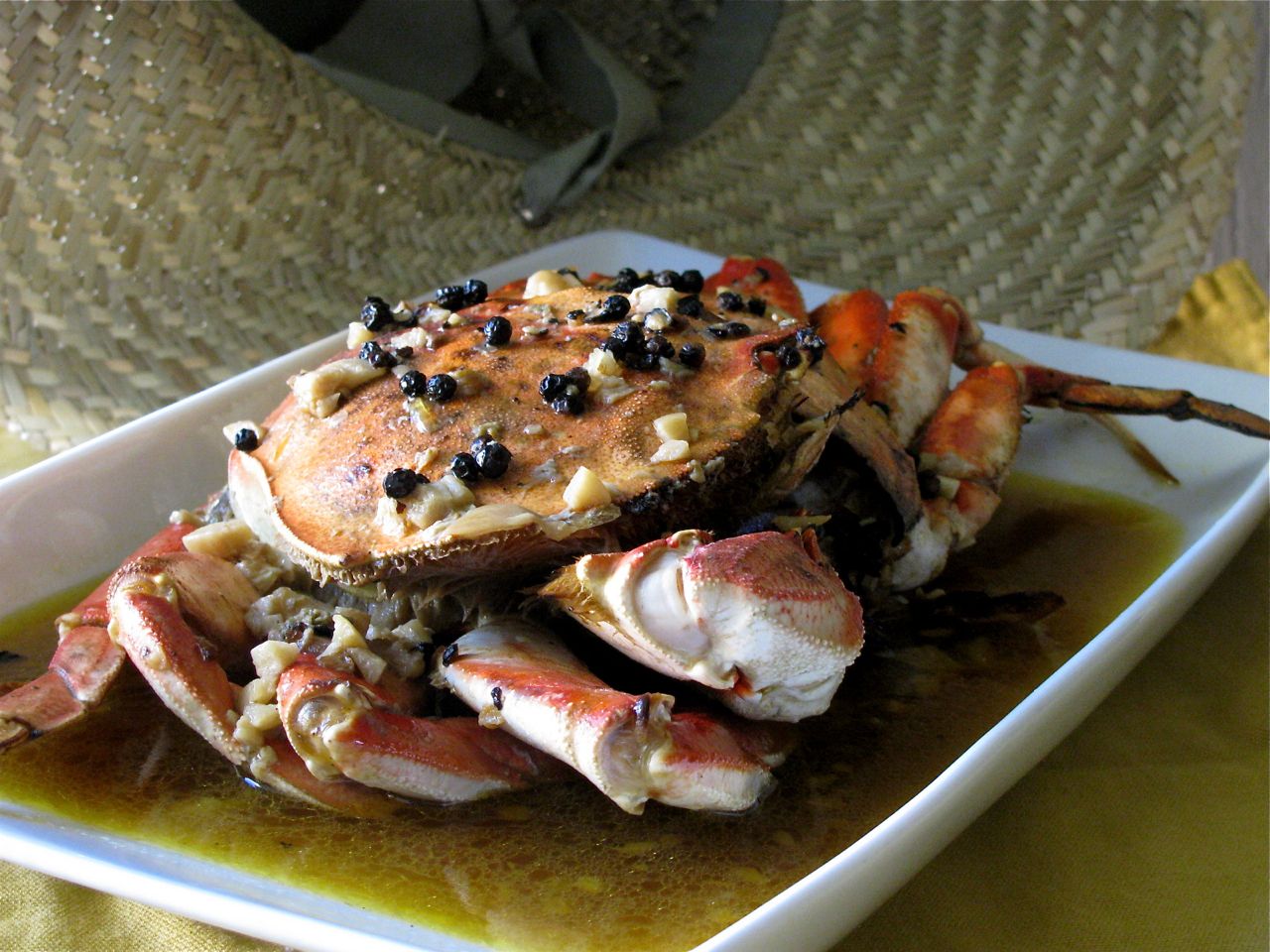 PASSION ON THE STOVE TOP Roasted Crab with Peppercorn and Garlic