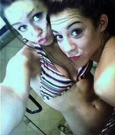 Miley Cyrus Bikini Friend. Posted by H4bib at 11:56 AM 0 comments