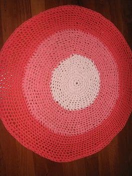 Alfombra en tonos de rosa y coral