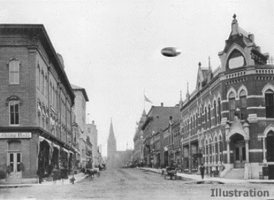 UFO Over Mainstreet La Crosse  Wisconsin