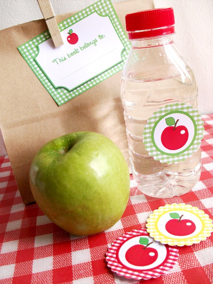 FREE Apple Themed Back to School Party Printables - BirdsParty.com