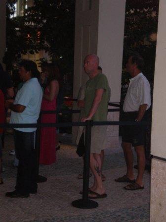 [Waiting+in+line+for+tickets.jpg]