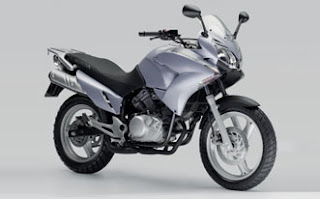 صور الدراجه الناريه XL125V Varadero