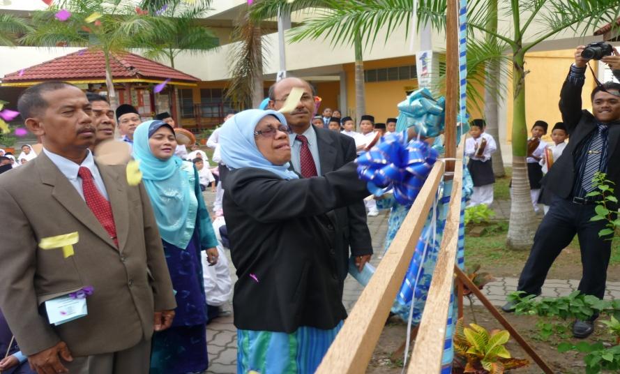 Sk Batu Berendam 2 : In most of sities, towns.