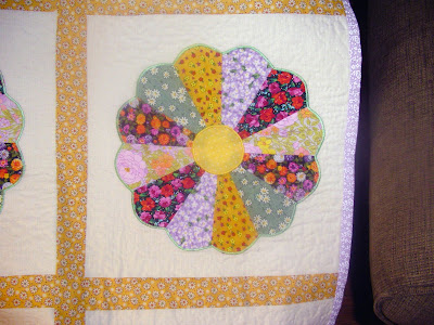 Quilt pattern- is this dresden plate? - Yahoo! Answers