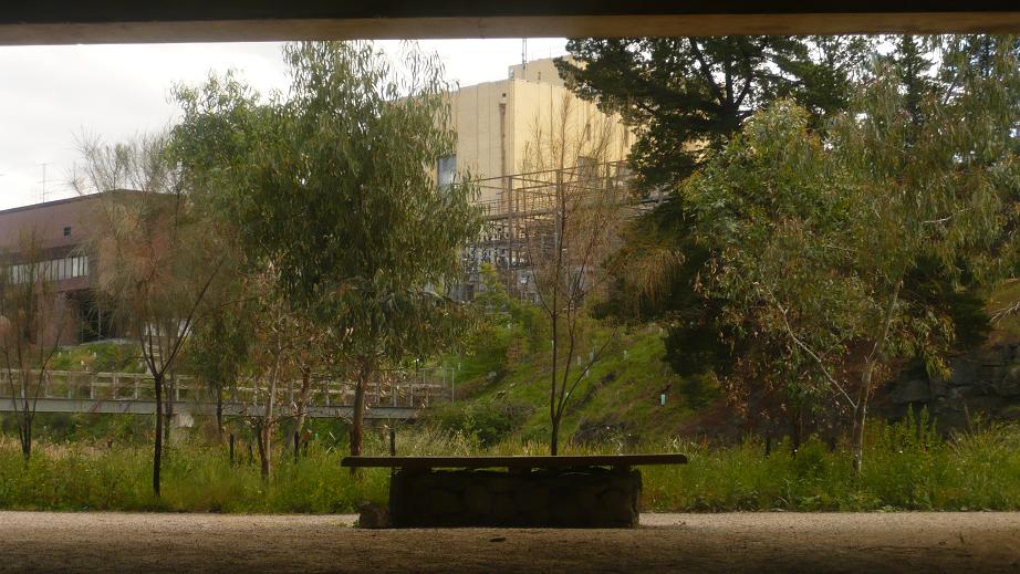 [lonesome+bench.JPG]