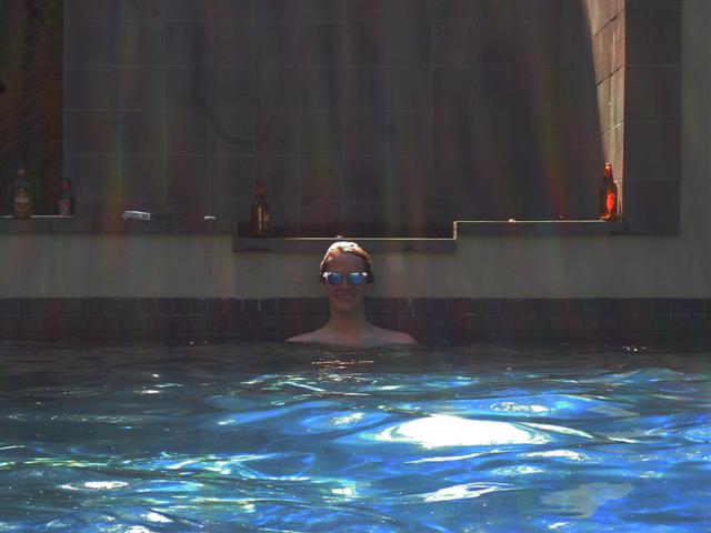 [swimming+(1).jpg]