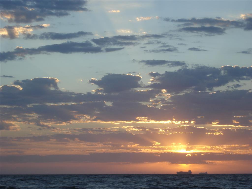 [sunset+(2).jpg]