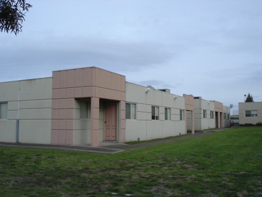 [LEFT+MIDDLE+RIGHT+(3).JPG]