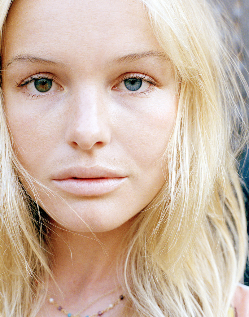 Lizzy Readsalot!! Heterochromia Iridium The Case of the Different