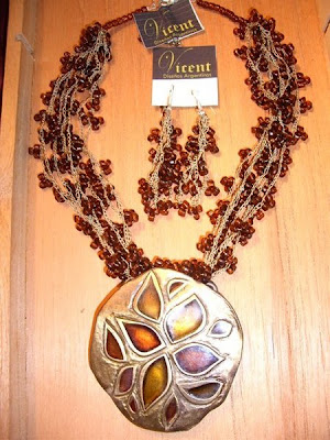 MODA Y ARTESANÍA: ACCESORIOS ARTESANALES QUE SON INDISPENSABLES