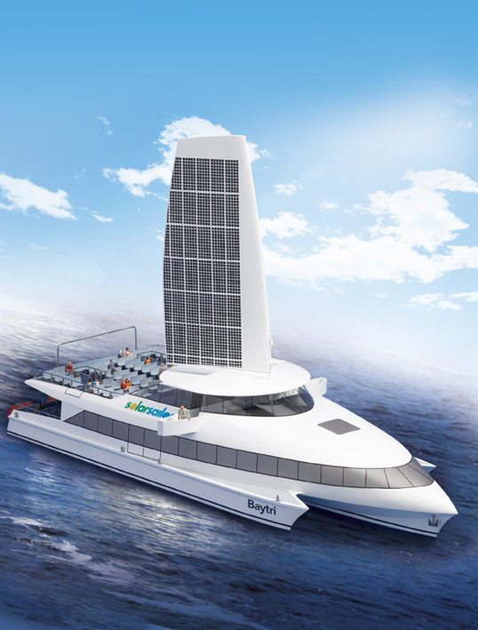 RECALADA: TRIMARÁN SOLAR