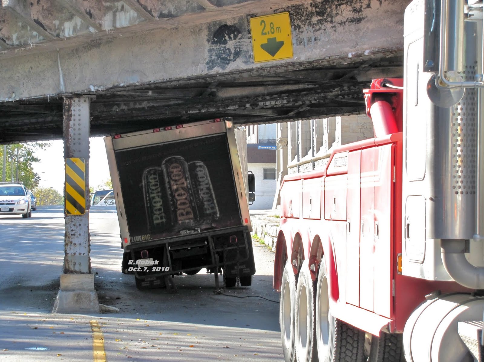 Right In Niagara Truck stuck under bridge