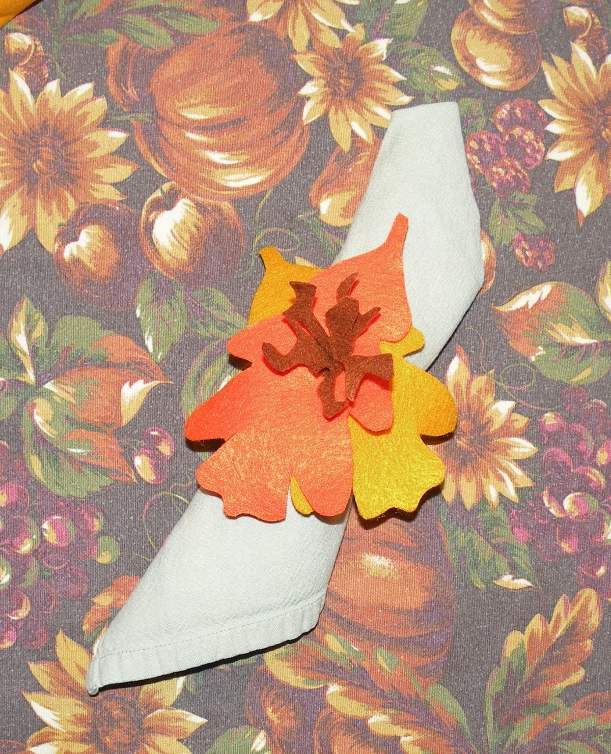 These Grace Filled Days Simple and Easy Autumn Napkin Rings