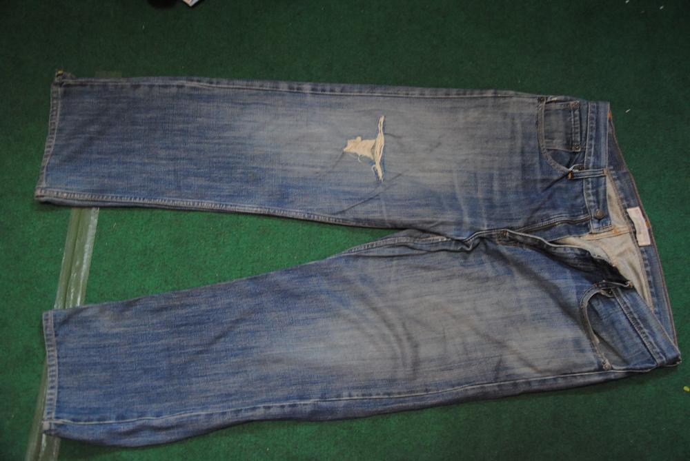small-pants-for-big-guy-levis-signature-series
