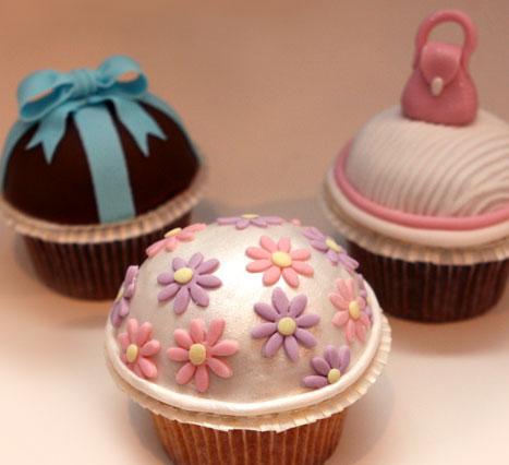 [Mina-cupcakes-2.jpg]