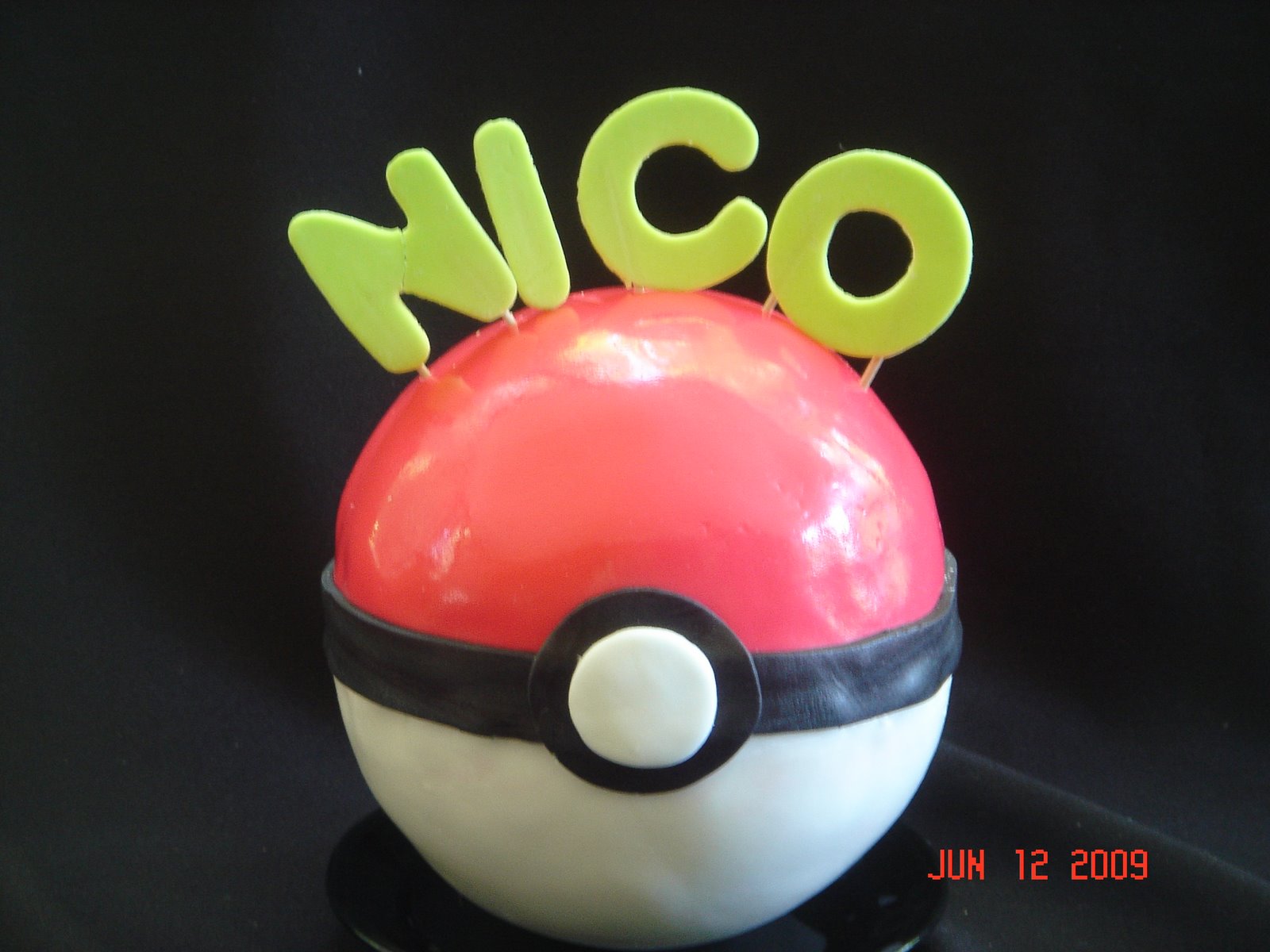 [Kids+pokimon+ball.JPG]