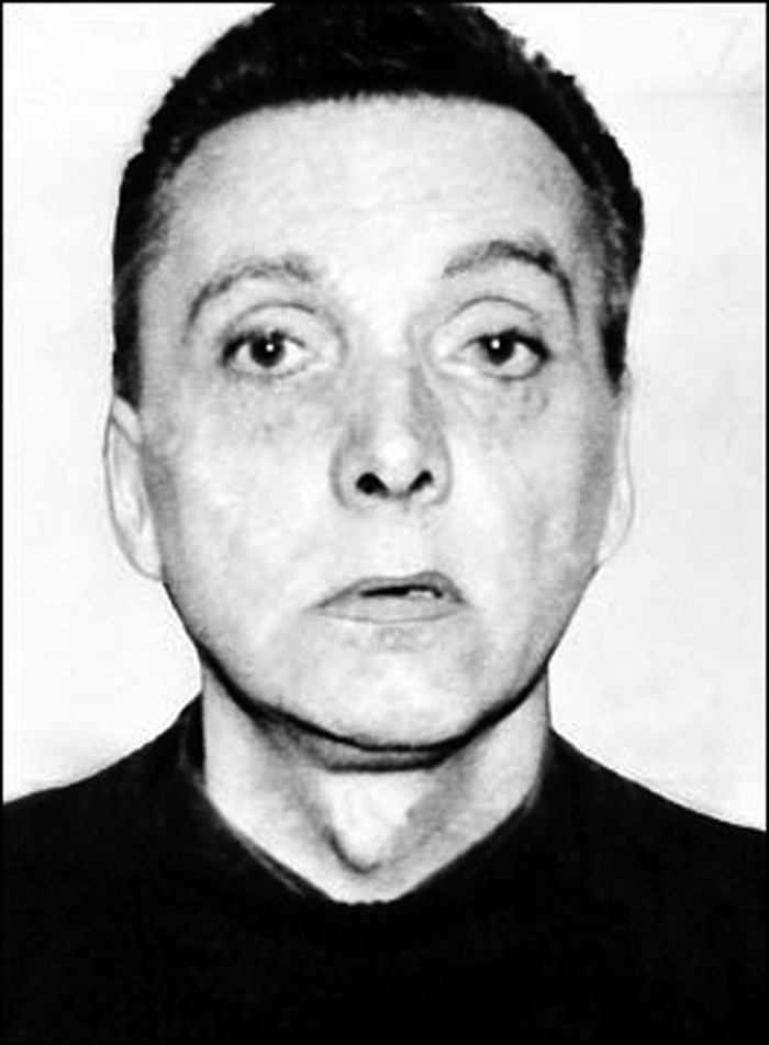 [Ian+Brady+(viejo).jpg]