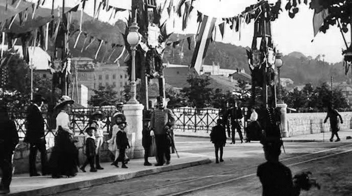 [Sarajevo+de+fiesta.jpg]