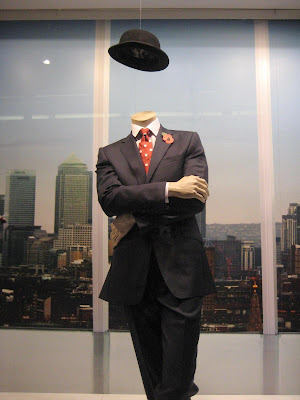 RetailStoreWindows.com: Austin Reed, London