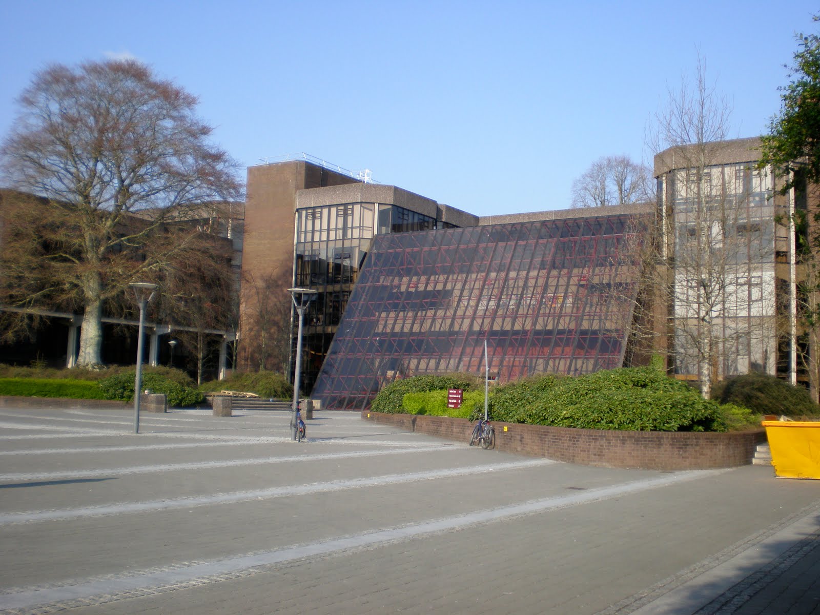 Talking to Strangers: A Quick Tour of the University of Limerick