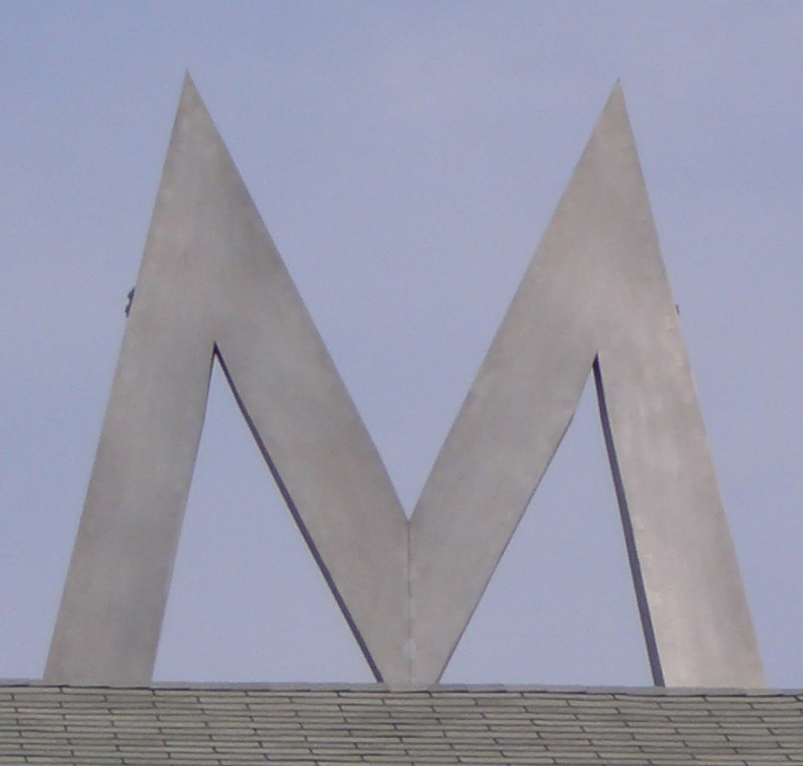 [M+on+roof.jpg]