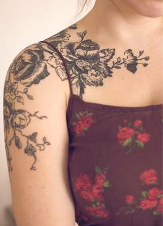 flower tattoos on collar bone