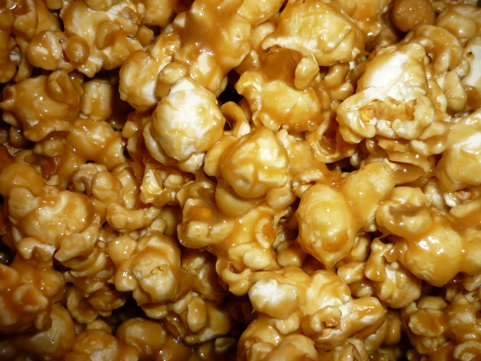 Snips & Spice Gooey Caramel Popcorn