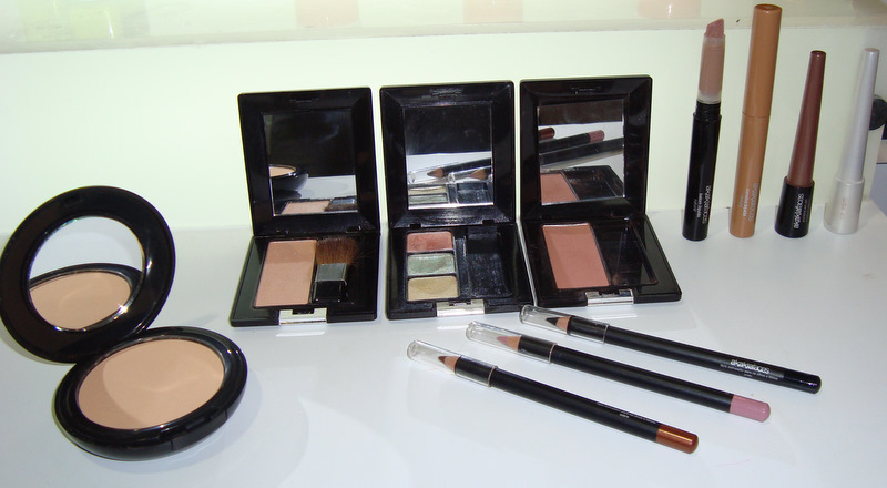 Meu Mundinho Make Up: Conhecendo a Linha de Makes da Akakia